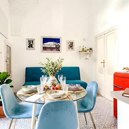 Casa Agrumeto 28 * オストゥーニ